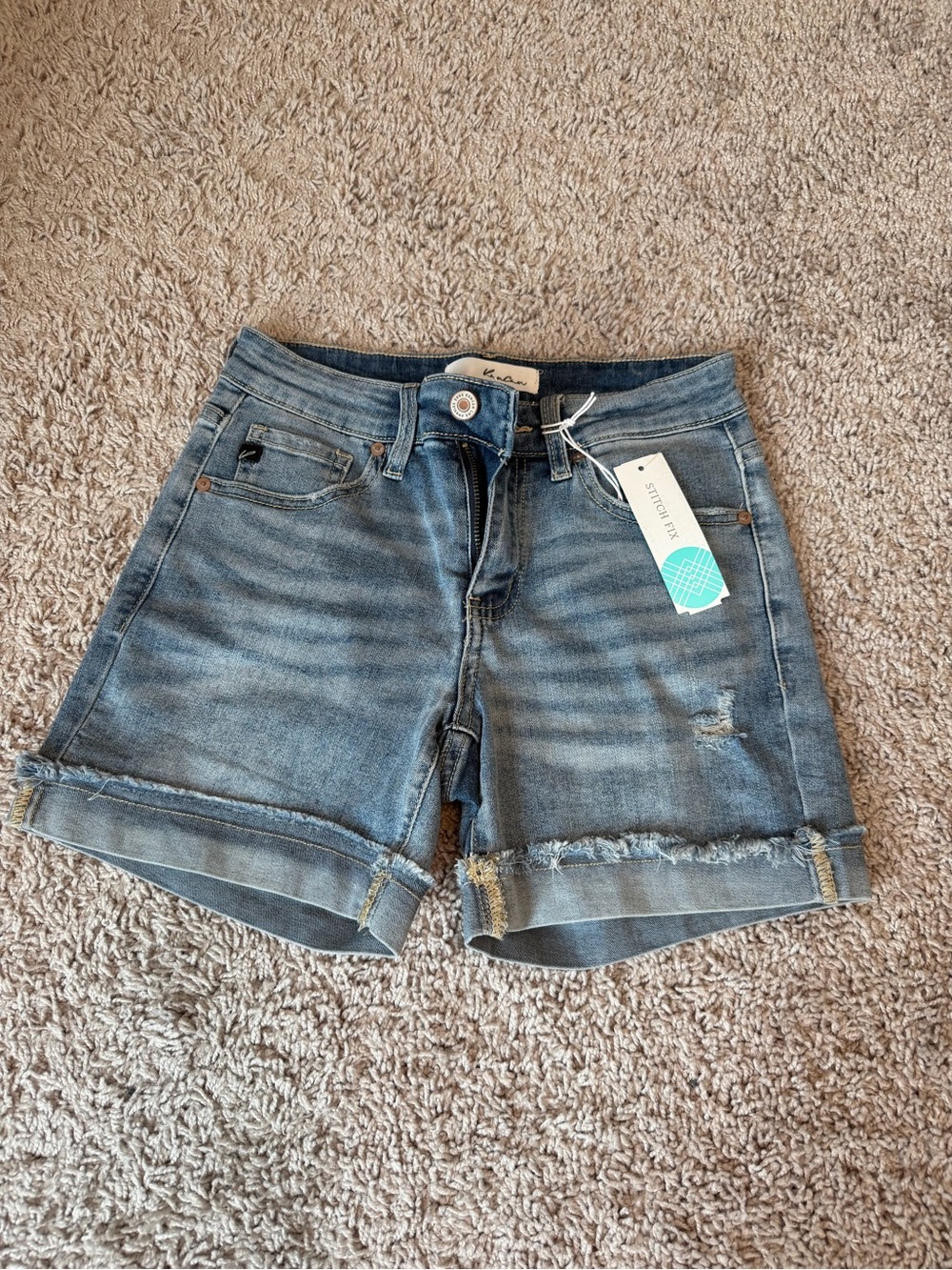 NWT KanCan Kloe Roll Cuffed Denim Shorts